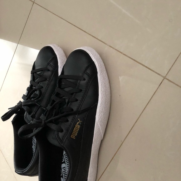 Sneakers - Picture 2 of 2